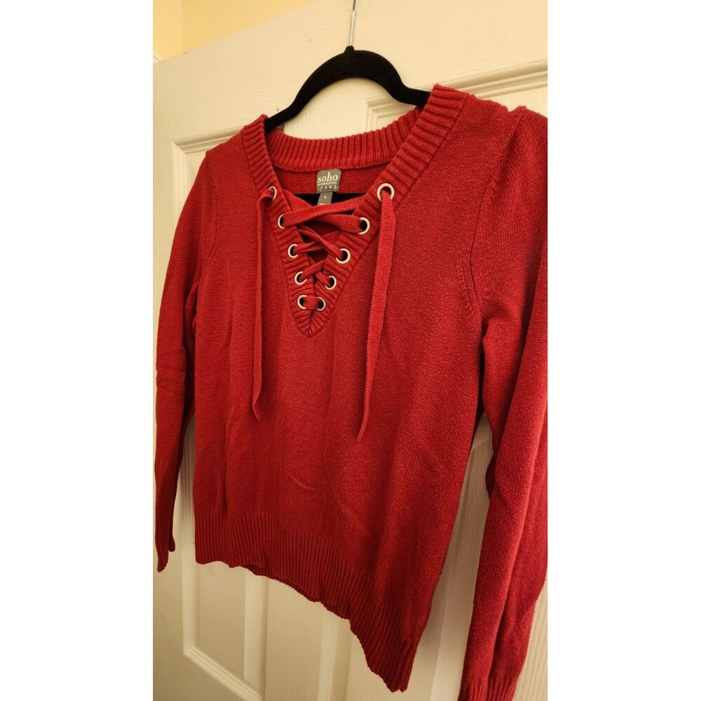 SoHo NY & Company Jeans Women's Long Sleeve Red Knit Laced V-neck Sweater, small